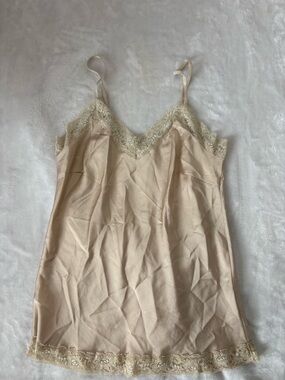 Amelie Folies Lace Trim Slip tank top in Beige